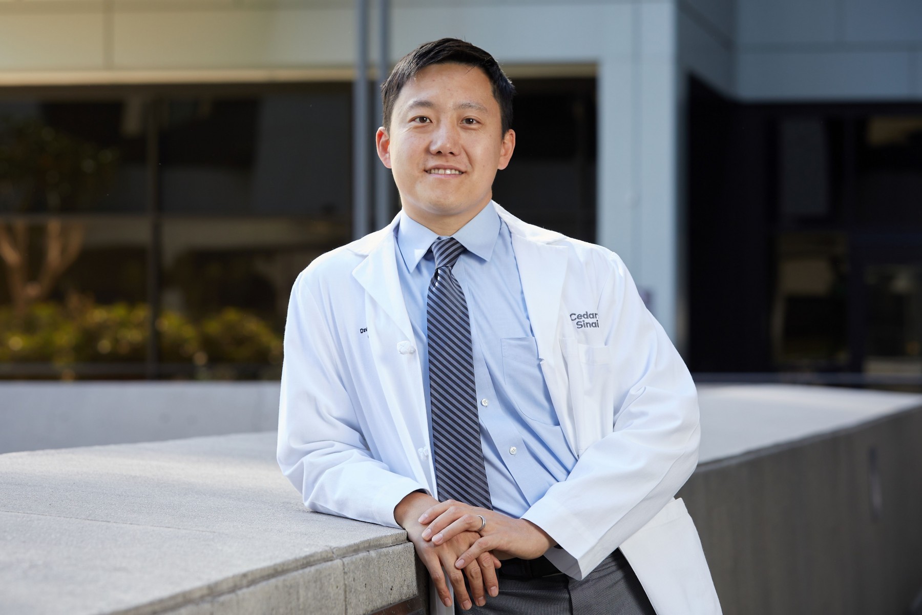 A new study, led by David Ouyang, MD, a cardiologist in the Smidt Heart Institute and a researcher in the Division of Artificial Intelligence in Medicine, found individuals with spherical hearts were 31% more likely to develop atrial fibrillation and 24% more likely to develop cardiomyopathy, a type of heart muscle disease.