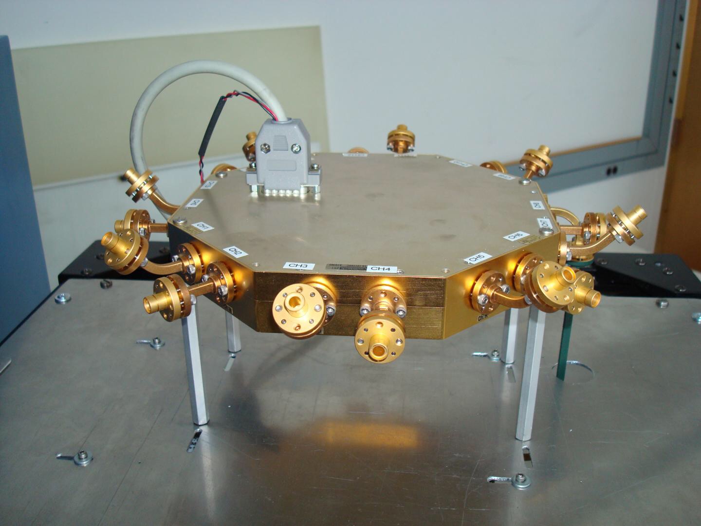 CAPTION NIST researchers developed this directional 16-antenna array to support modeling of wireless communications channels at 83 gigahertz.